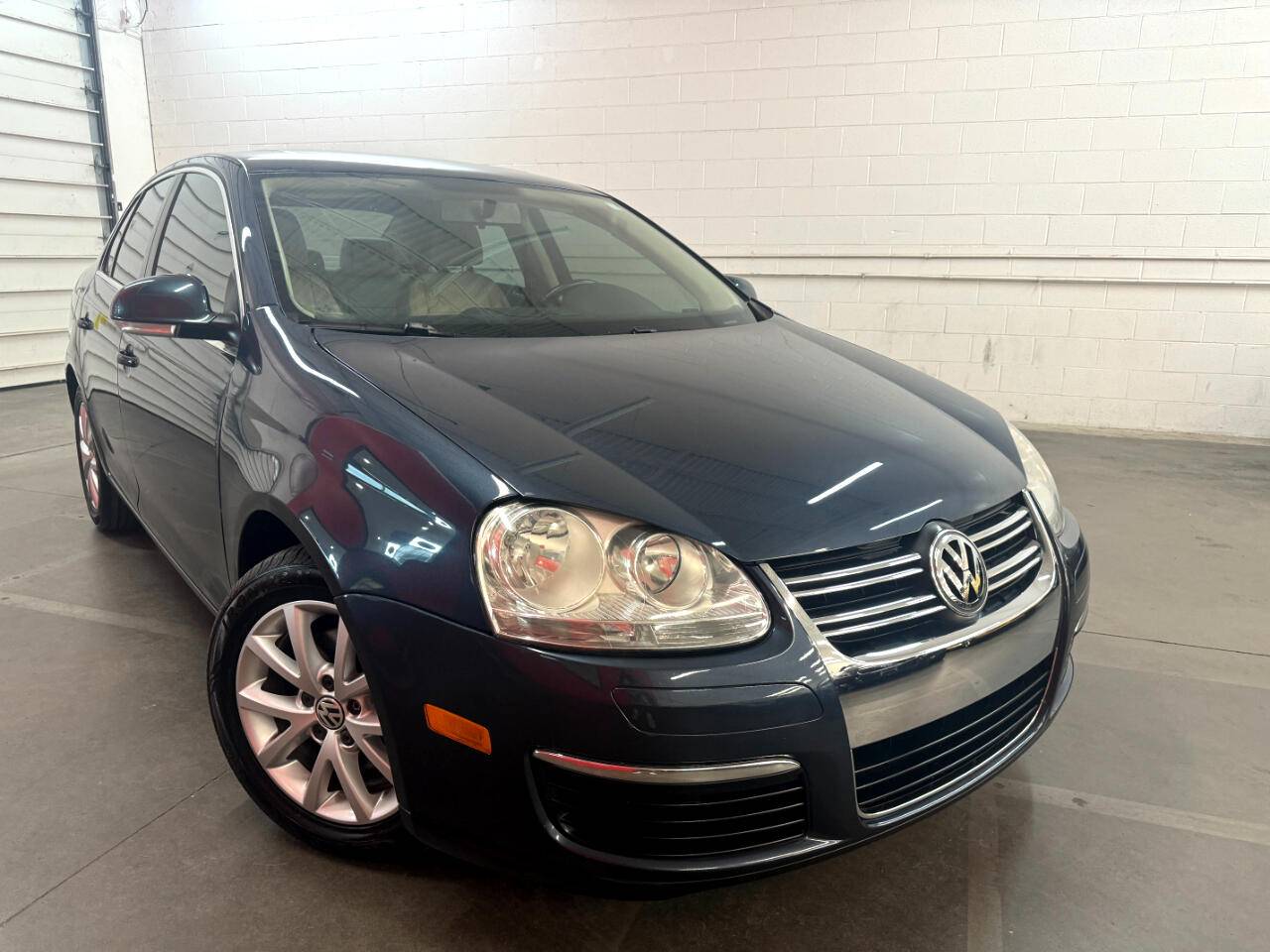2010 Volkswagen Jetta SE — Sedan — 122,442 mi — Chantilly, VA