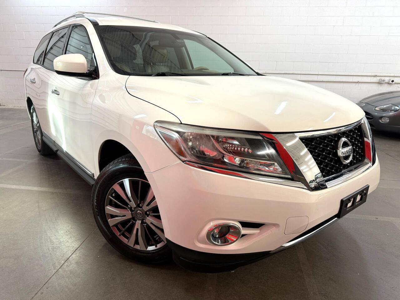 2013 Nissan Pathfinder SL — SUV — 113,819 mi — Chantilly, VA