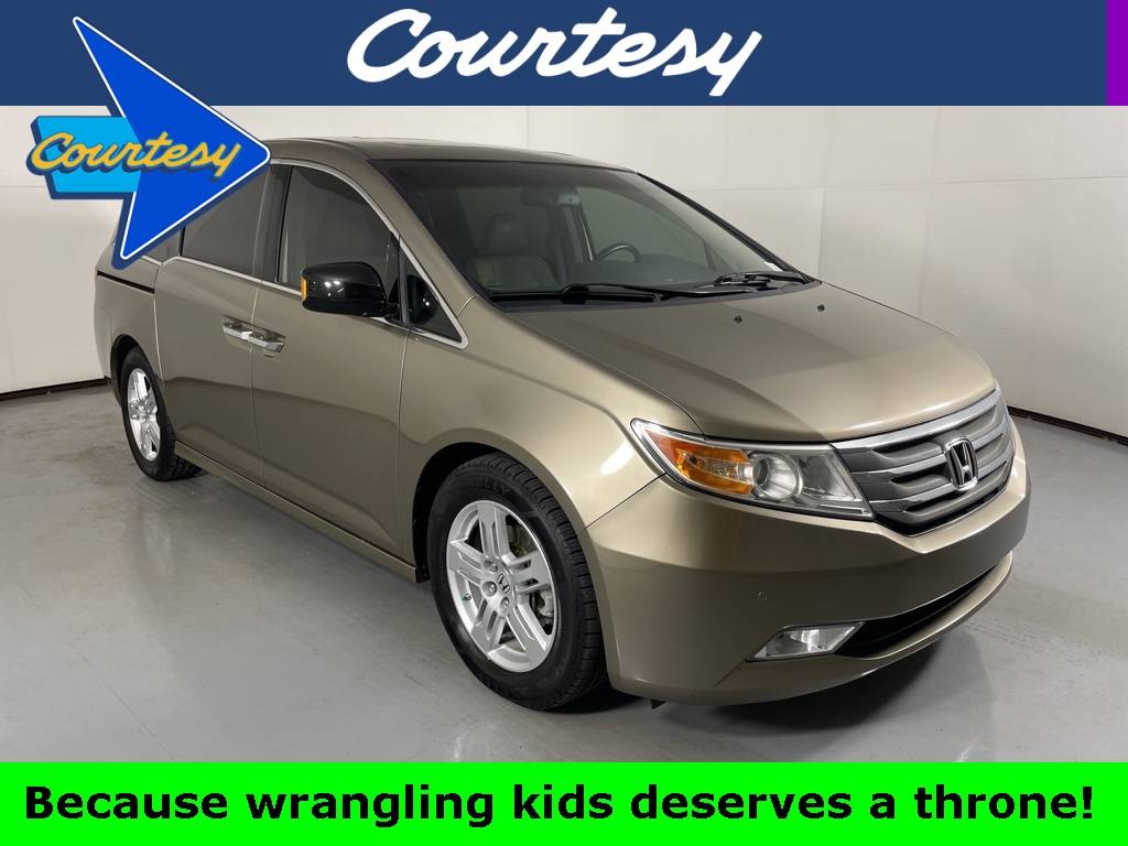 2011 Honda Odyssey Touring — Minivan — 118,091 mi — Mesa, AZ