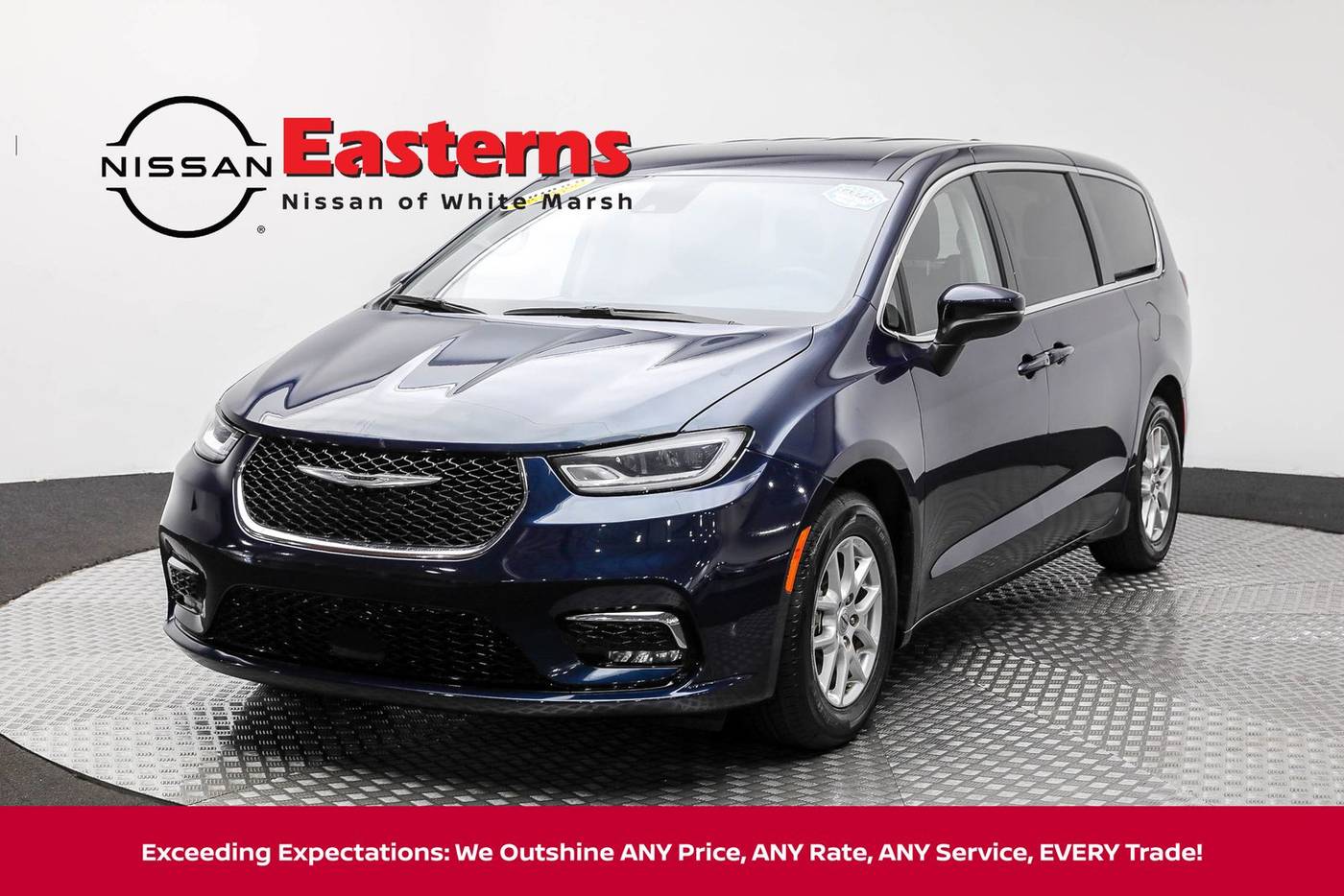 2023 Chrysler Pacifica Touring L — Minivan — 57,631 mi — White Marsh, MD