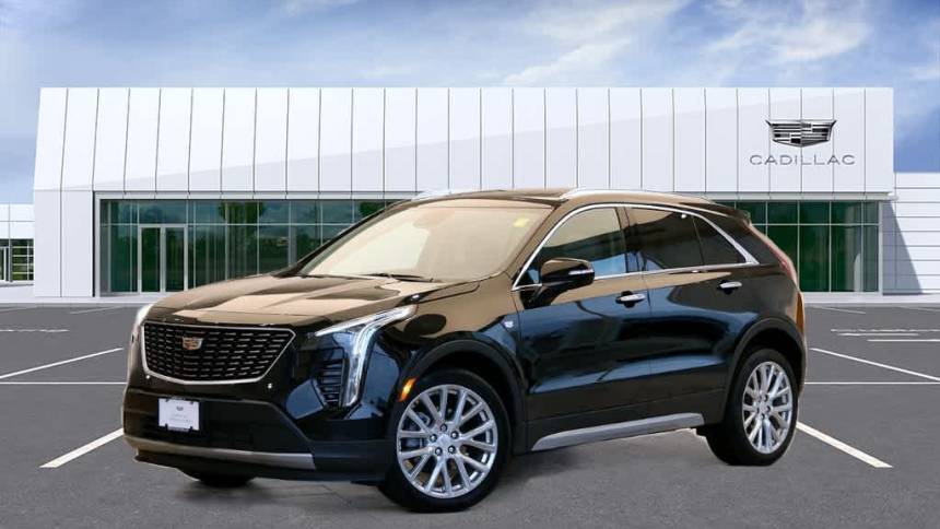 2022 Cadillac XT4 Premium Luxury — SUV — 28,754 mi — Libertyville, IL
