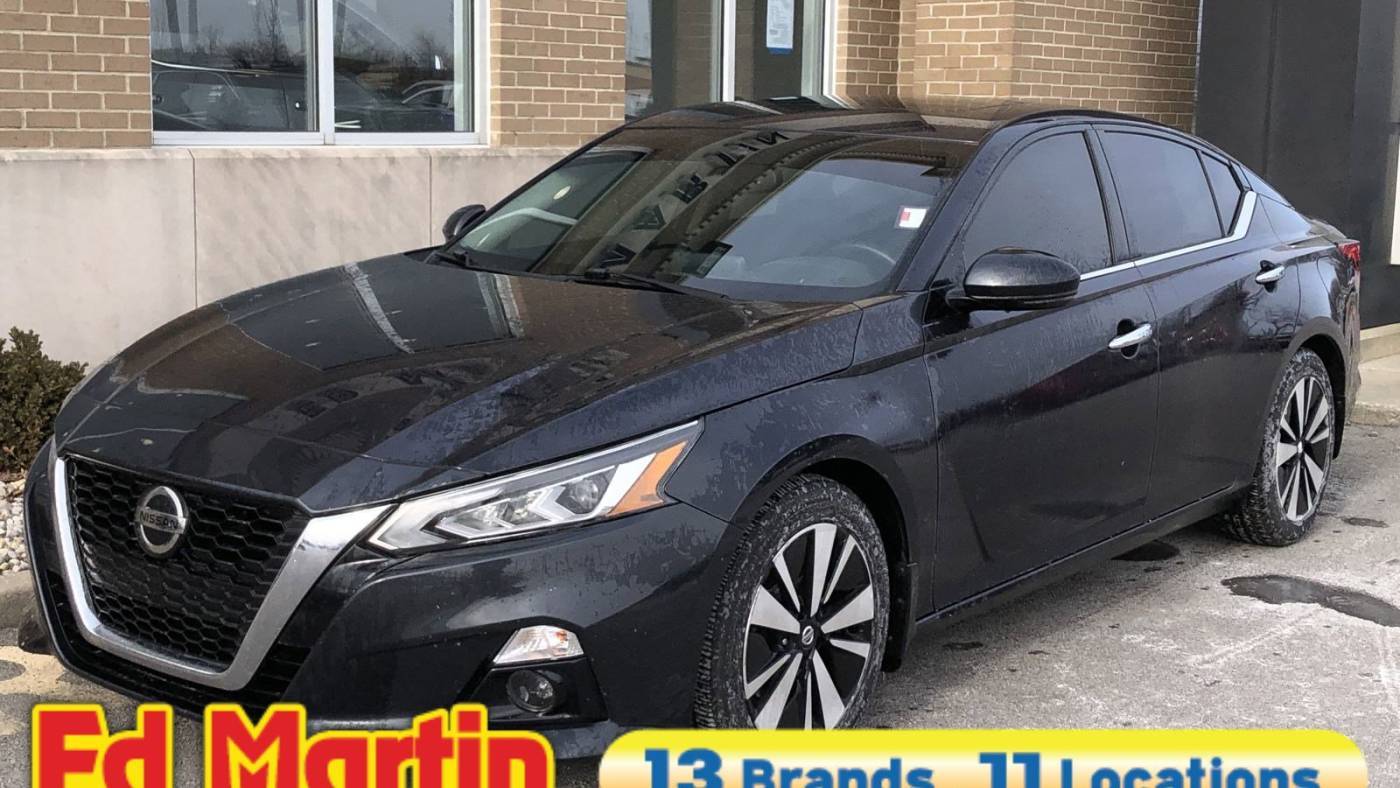 2019 Nissan Altima SV — Sedan — 116,178 mi — Carmel, IN