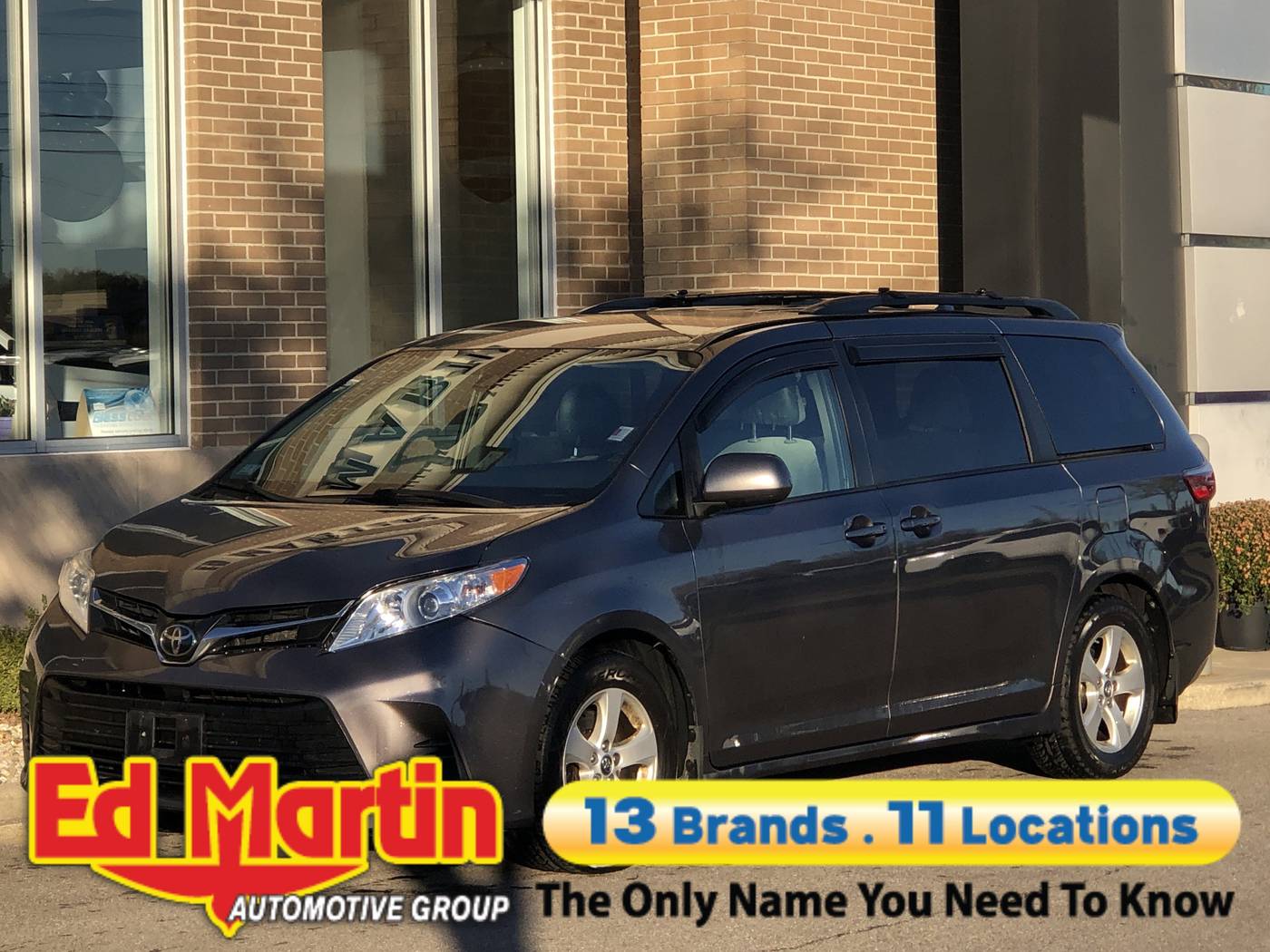 2018 Toyota Sienna LE — Minivan — 167,884 mi — Carmel, IN