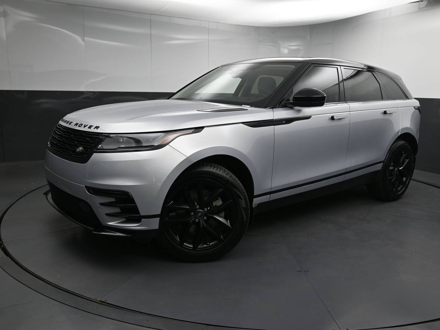 2025 Land Rover Range Rover Velar Dynamic SE — SUV — 8,103 mi — Greenville, SC