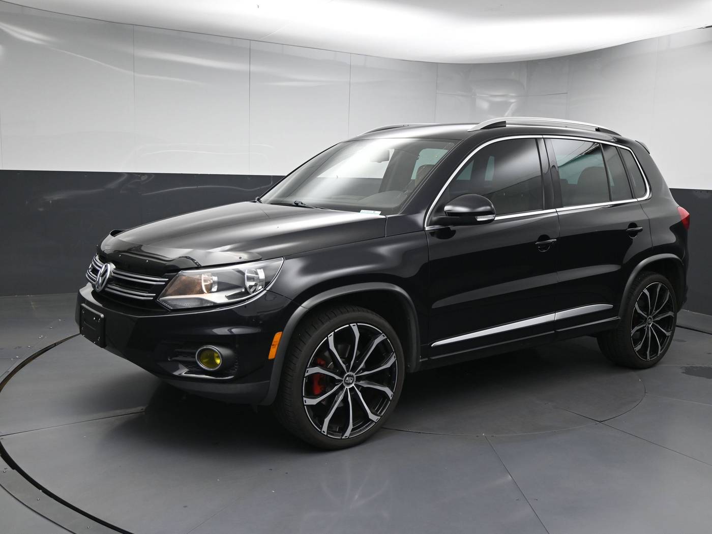 2016 Volkswagen Tiguan R-Line — SUV — 118,230 mi — Greenville, SC
