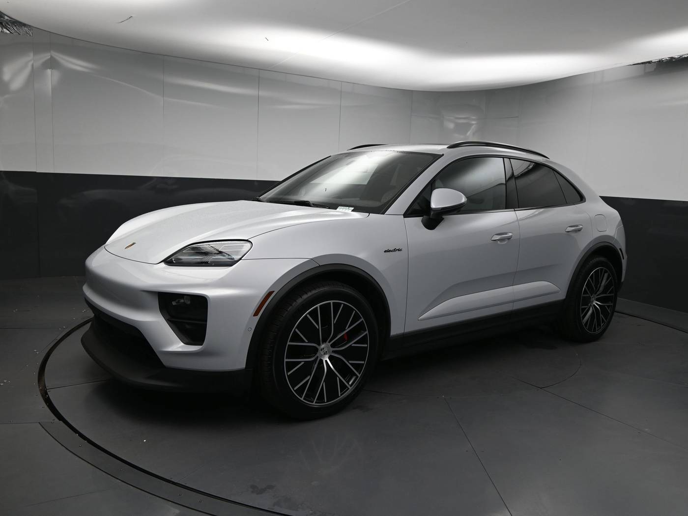 2025 Porsche Macan Electric 4S — SUV — 2,384 mi — Greenville, SC