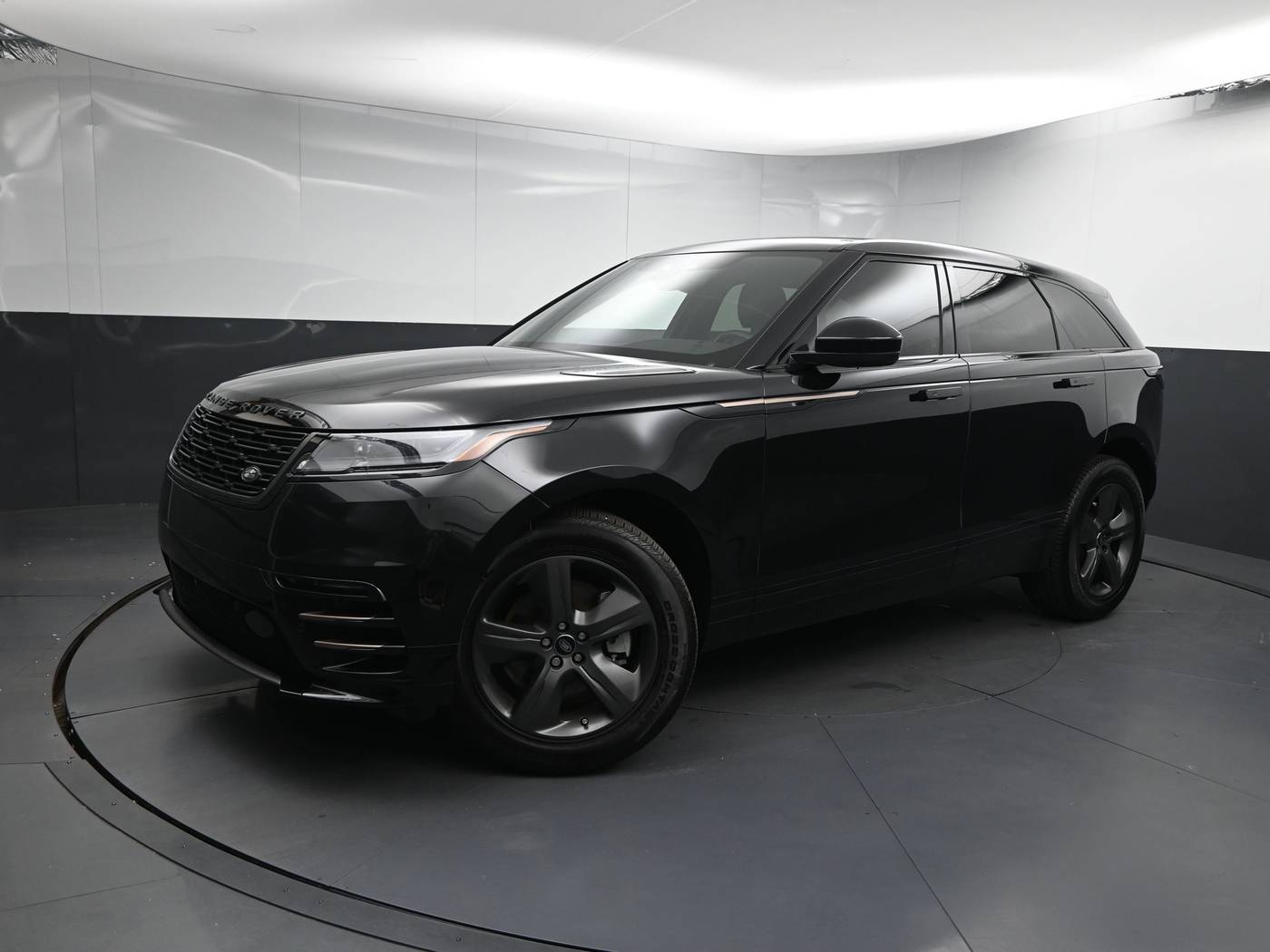 2025 Land Rover Range Rover Velar Dynamic SE — SUV — 8,867 mi — Greenville, SC