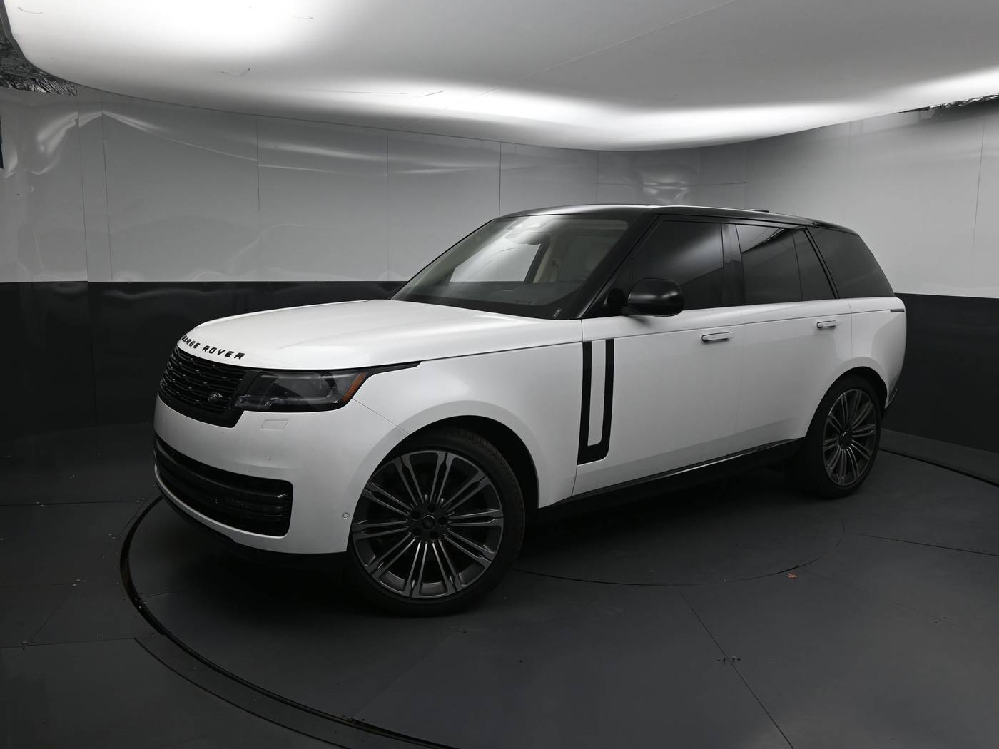 2024 Land Rover Range Rover SE — SUV — 15,104 mi — Greenville, SC