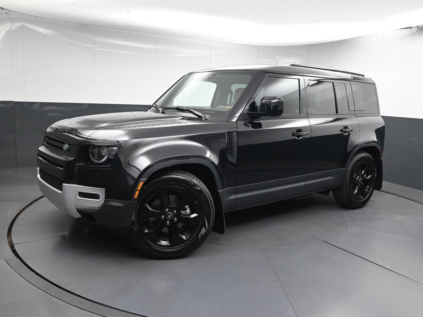 2025 Land Rover Defender S — SUV — 5,073 mi — Greenville, SC