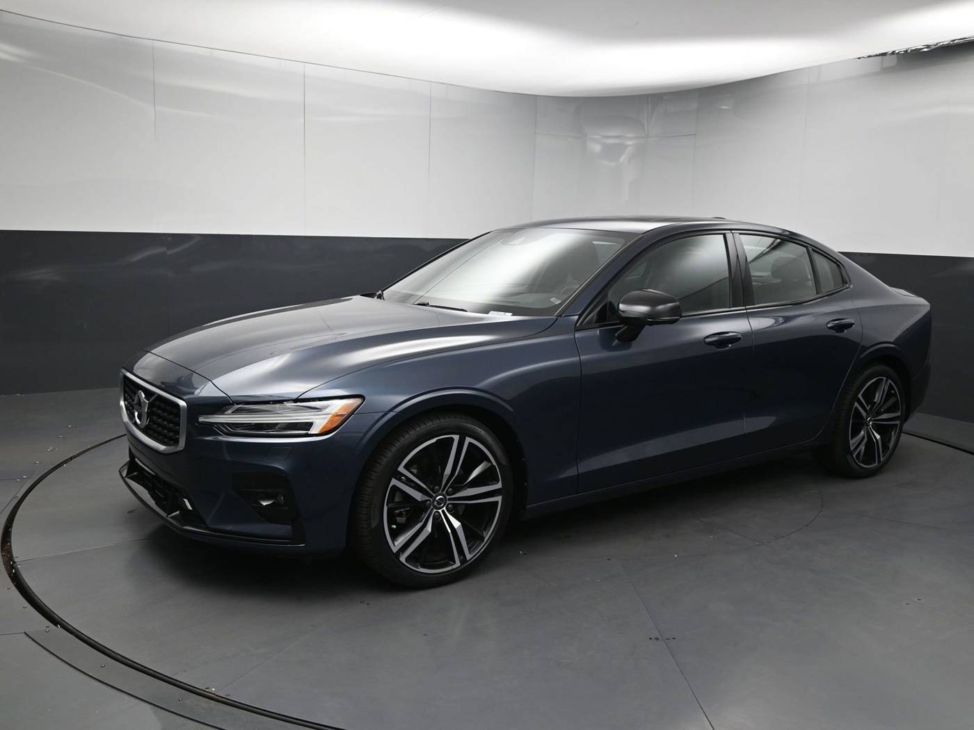 2020 Volvo S60 R-Design — Sedan — 16,369 mi — Greenville, SC