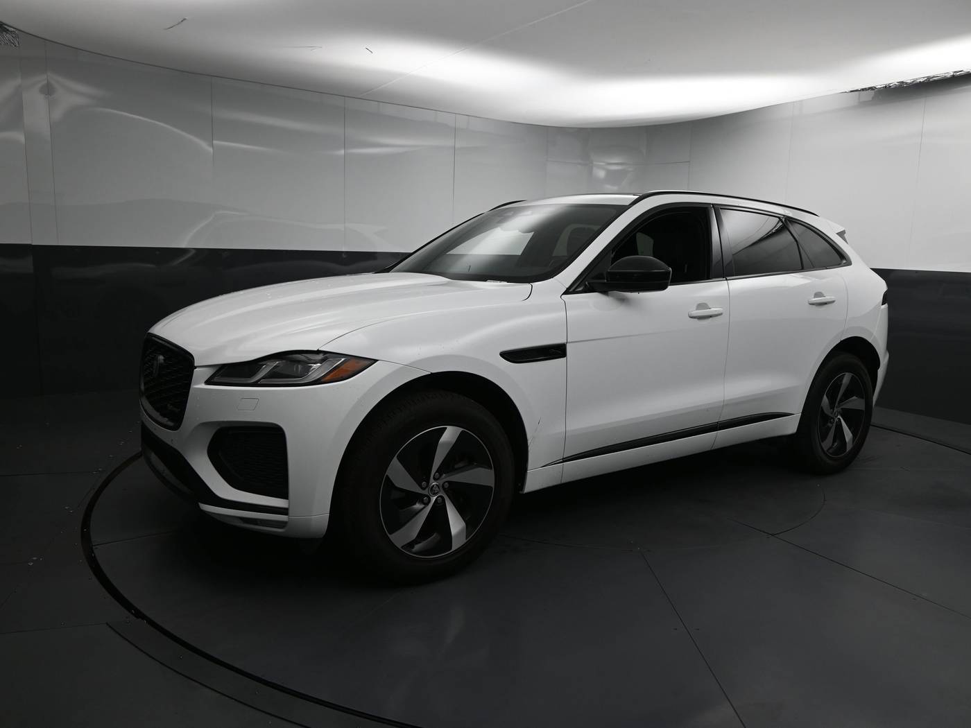 2024 Jaguar F-PACE R-Dynamic S — SUV — 20,557 mi — Greenville, SC
