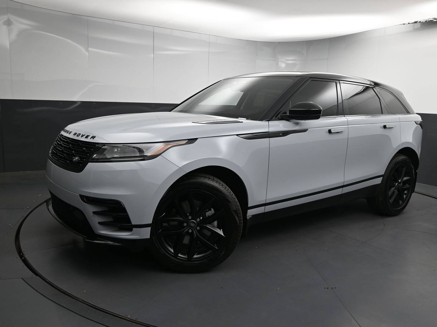 2025 Land Rover Range Rover Velar Dynamic SE — SUV — 9,551 mi — Greenville, SC
