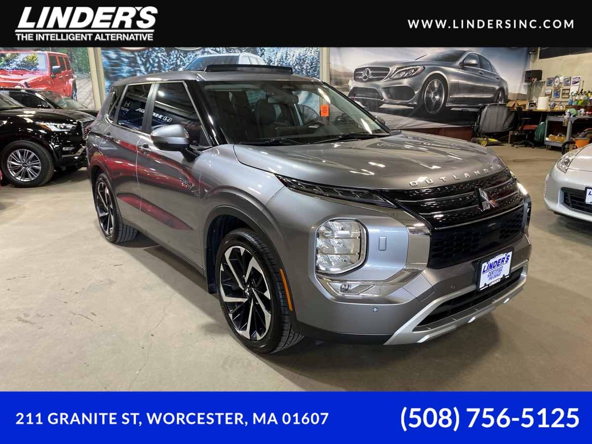 2023 Mitsubishi Outlander Plug-In Hybrid SE — SUV — 25,226 mi — Worcester, MA