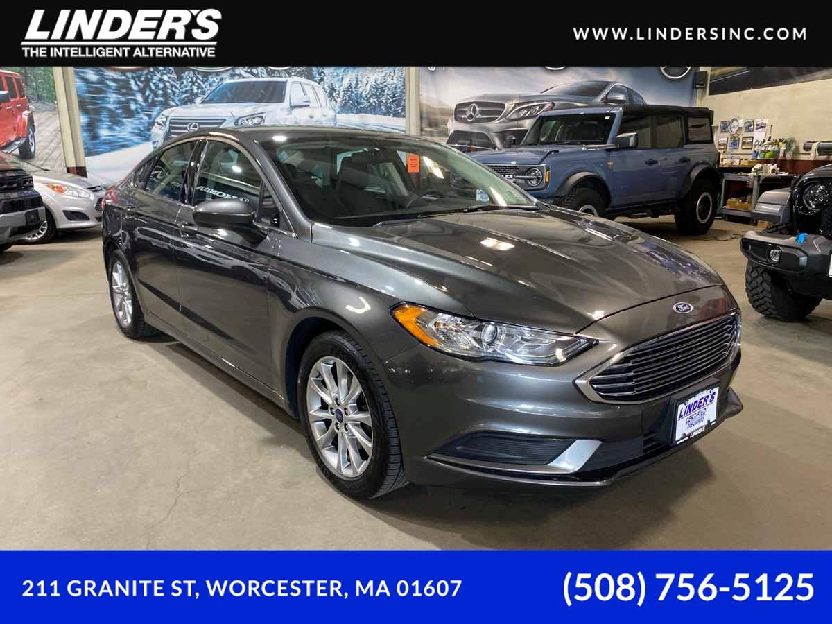 2017 Ford Fusion SE — Sedan — 70,852 mi — Worcester, MA