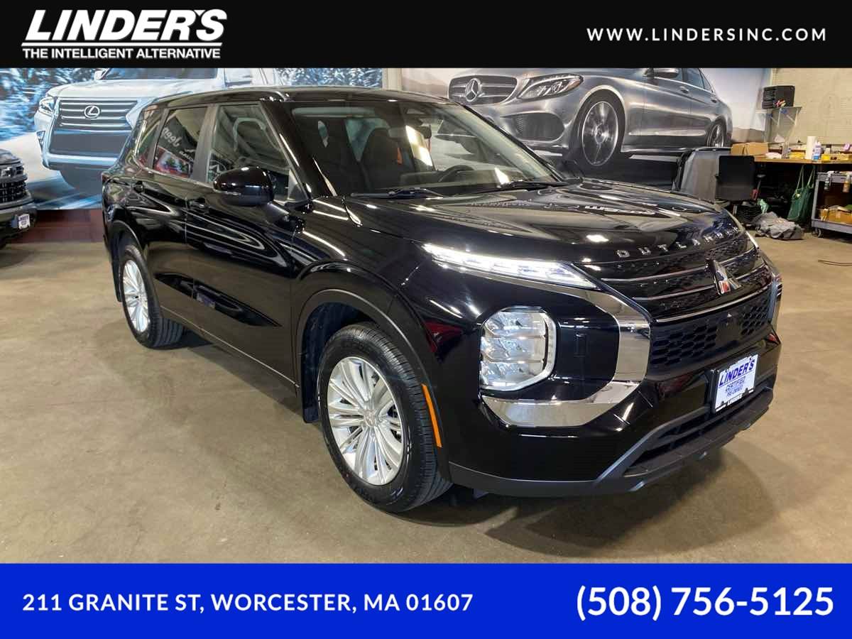 2023 Mitsubishi Outlander ES — SUV — 11,430 mi — Worcester, MA