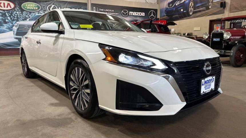 2023 Nissan Altima SV — Sedan — 11,847 mi — Worcester, MA