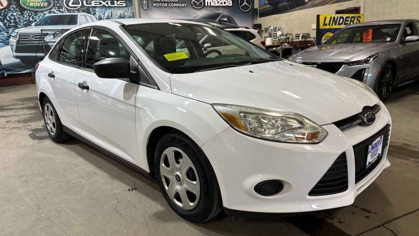 2014 Ford Focus S — Sedan — 32,597 mi — Worcester, MA