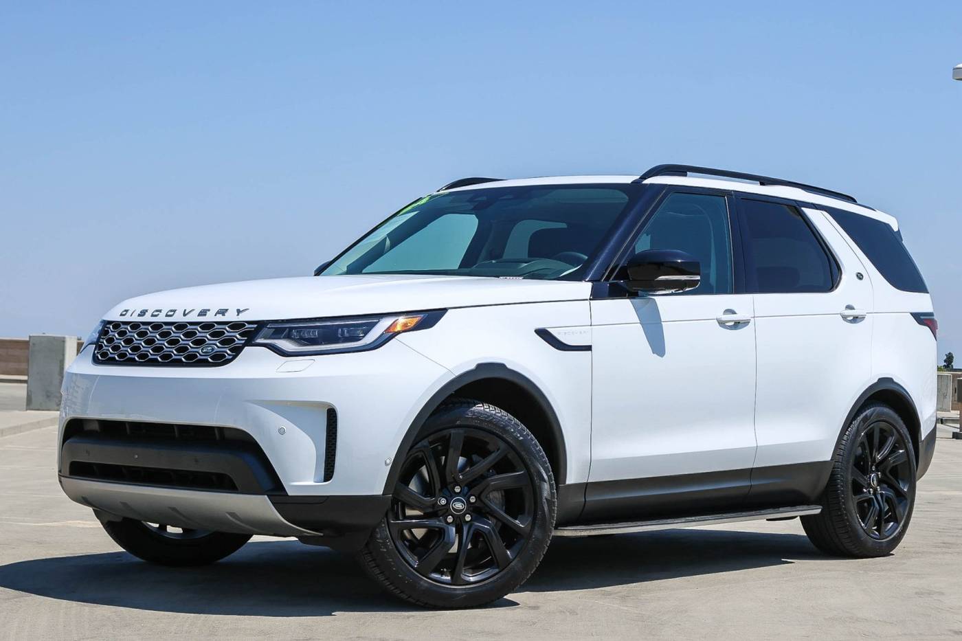 2024 Land Rover Discovery S — SUV — 8,459 mi — Fresno, CA