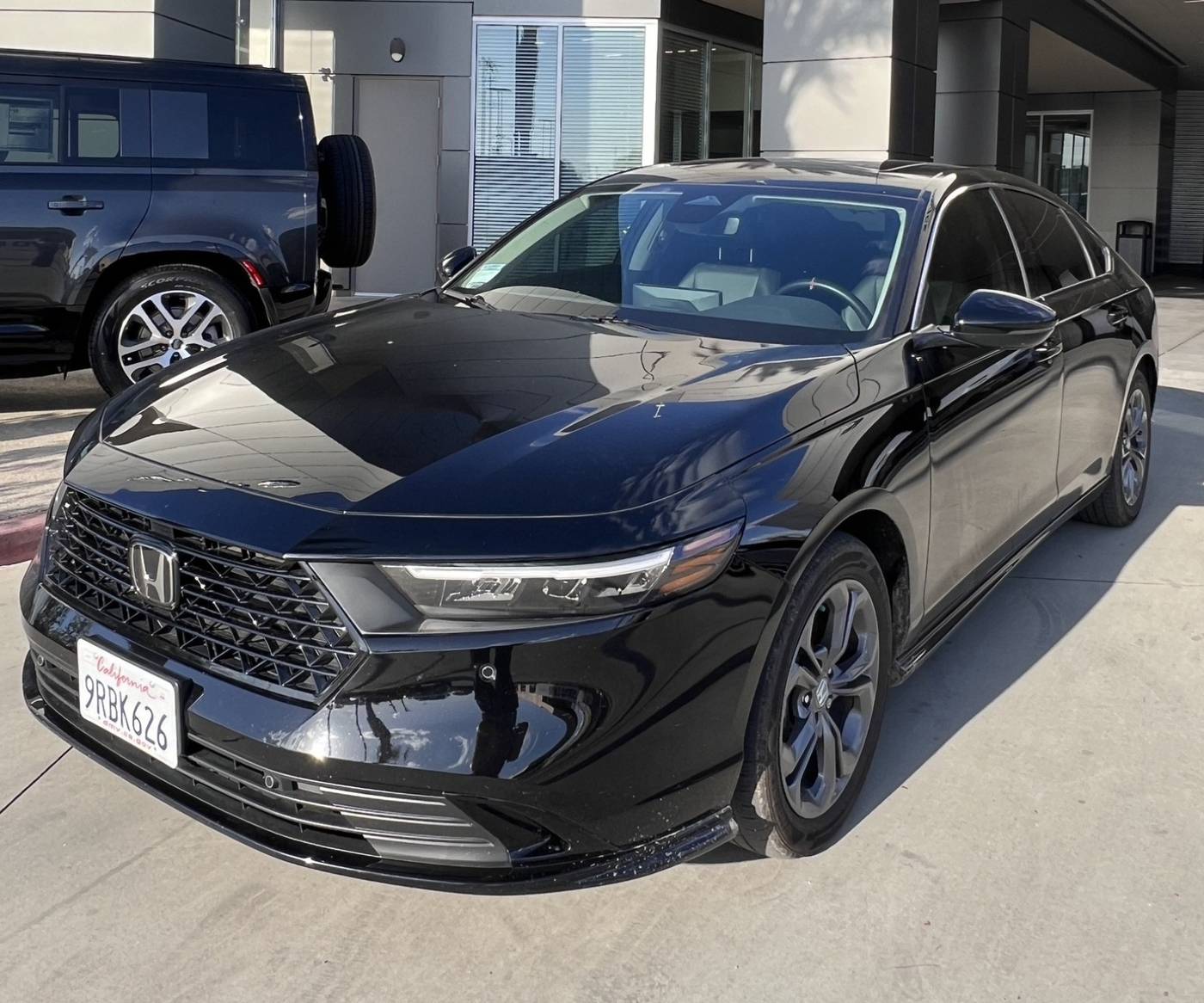 2025 Honda Accord Hybrid EX-L — Sedan — 11,701 mi — Fresno, CA