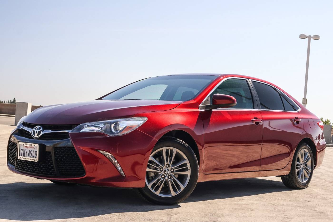 2017 Toyota Camry SE — Sedan — 88,451 mi — Fresno, CA