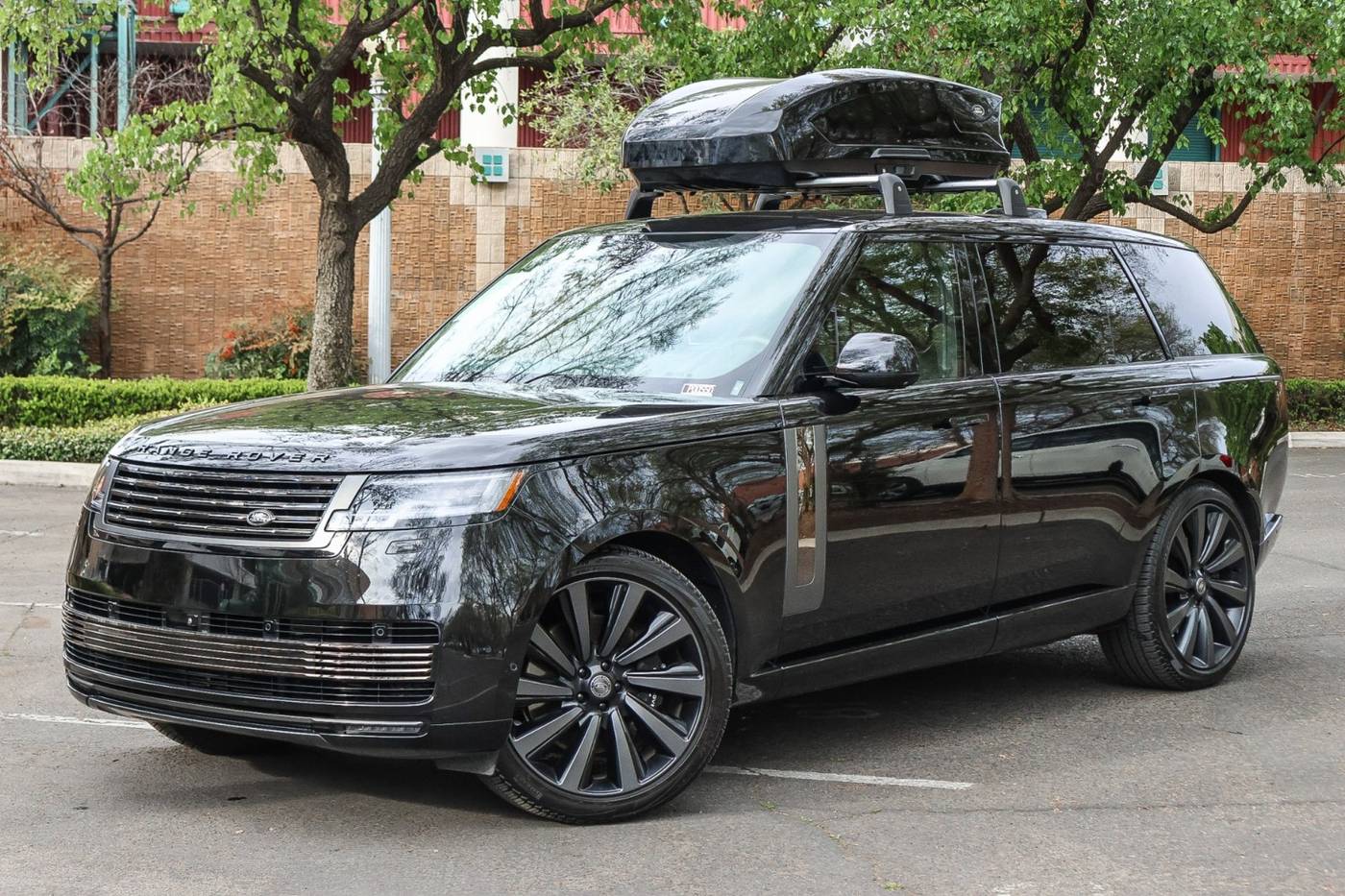 2024 Land Rover Range Rover SV — SUV — 17,756 mi — Fresno, CA