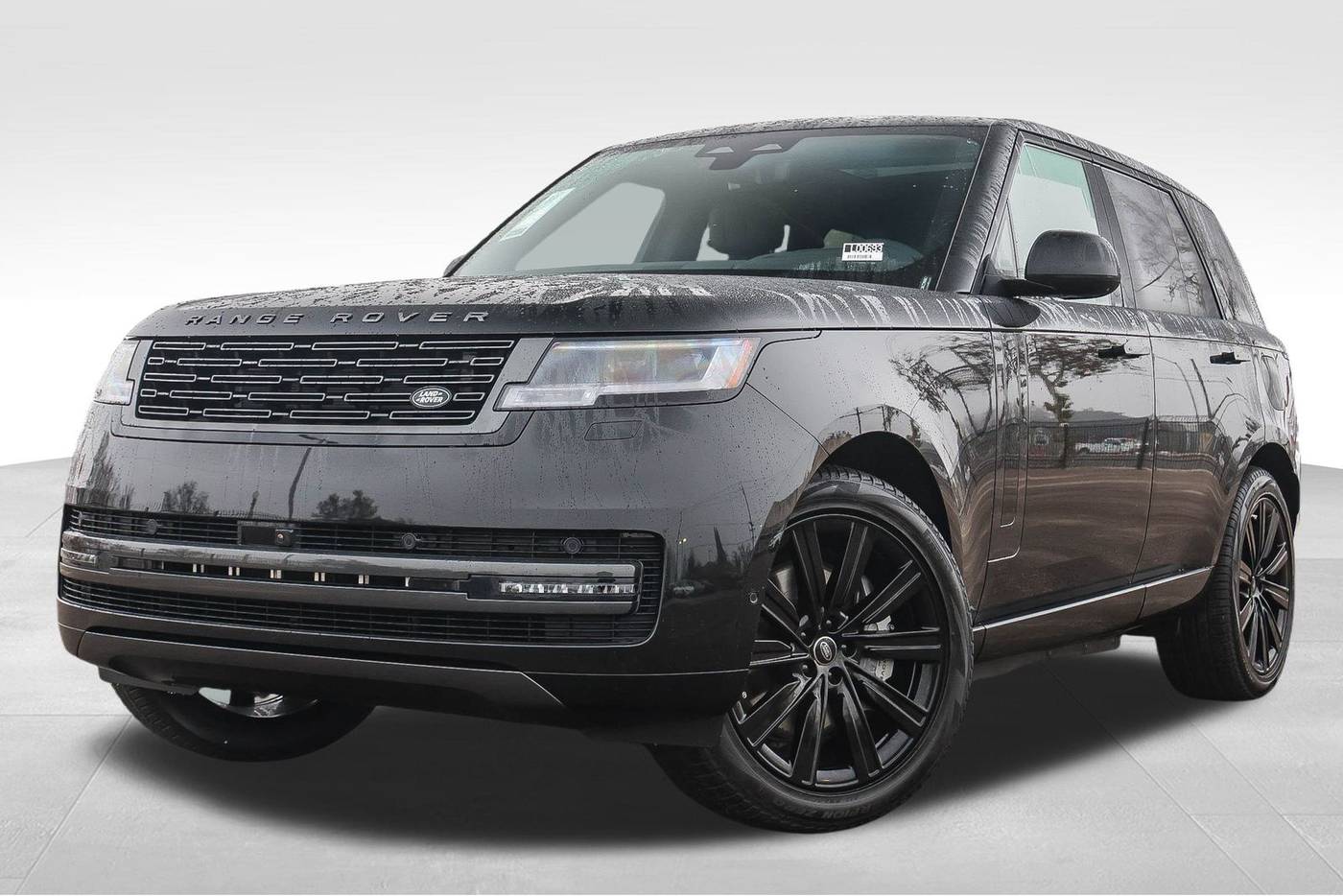 2025 Land Rover Range Rover P550e SE