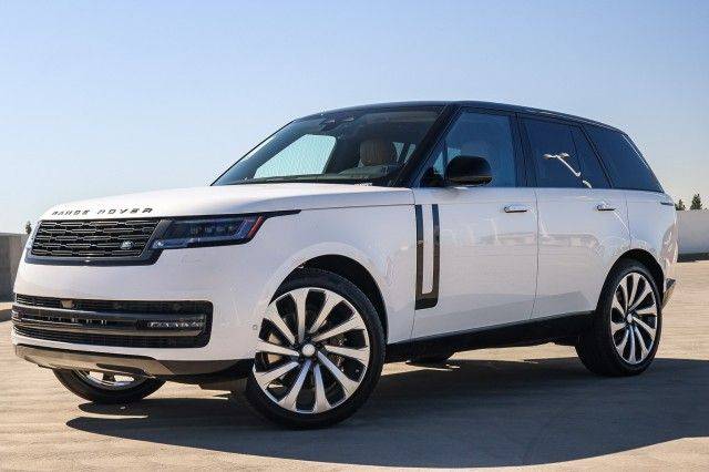 2025 Land Rover Range Rover P530 SE