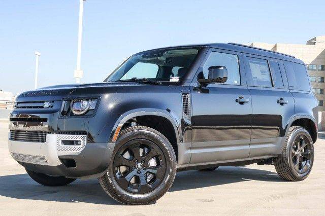 2025 Land Rover Defender 110 P400 S