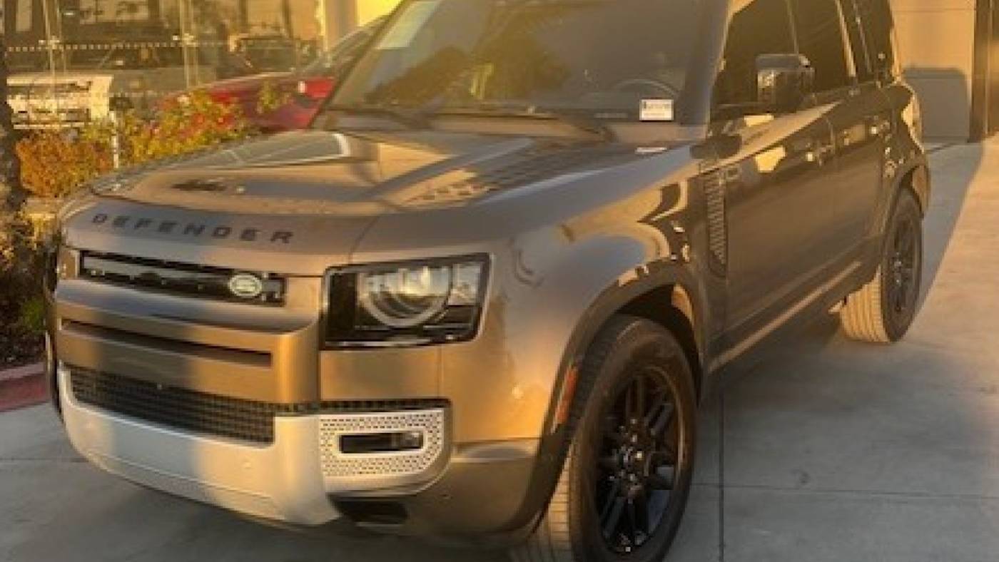 2023 Land Rover Defender SE — SUV — 28,565 mi — Fresno, CA