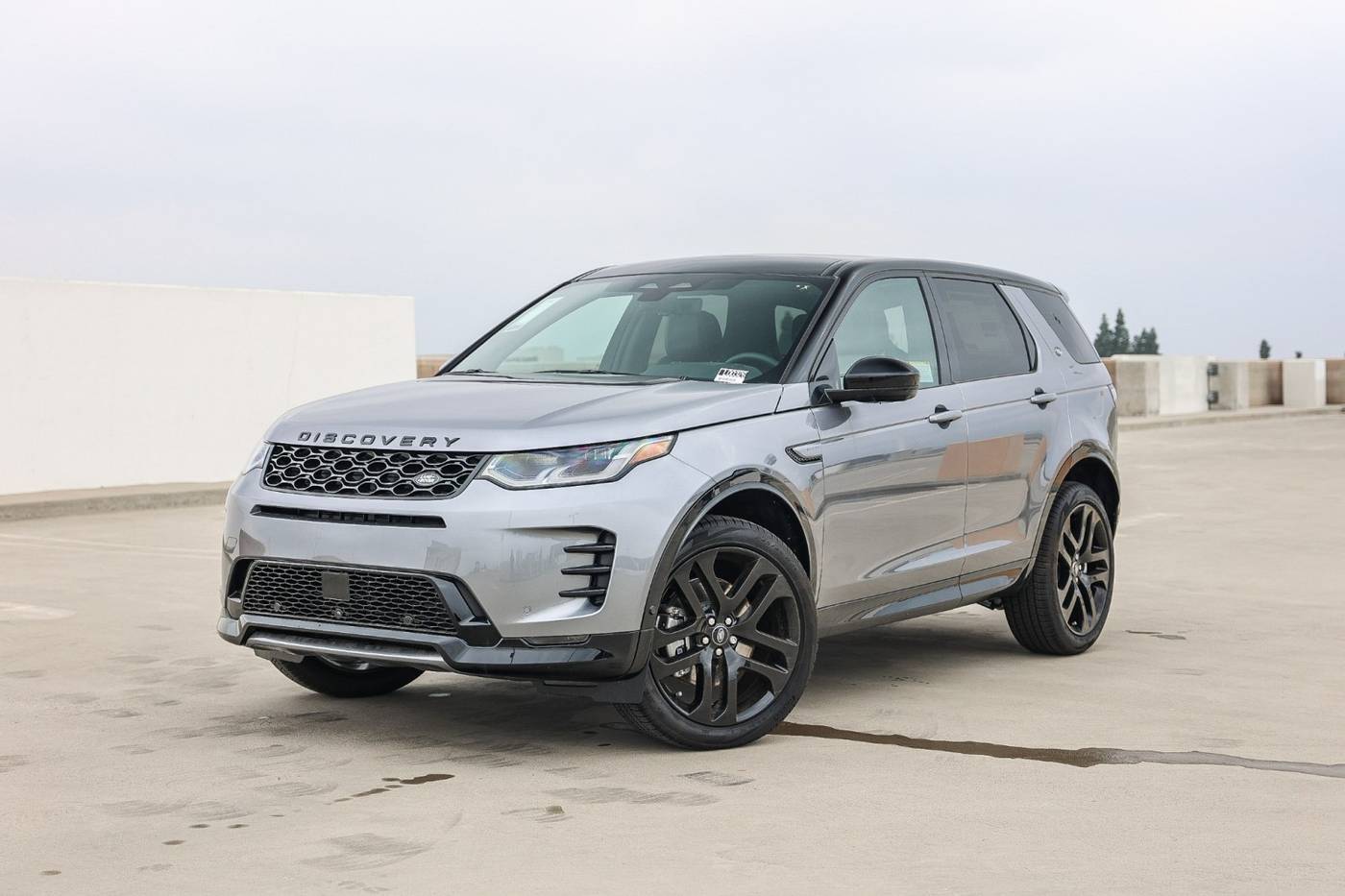 2025 Land Rover Discovery Sport Dynamic SE — SUV — 13 mi — Fresno, CA