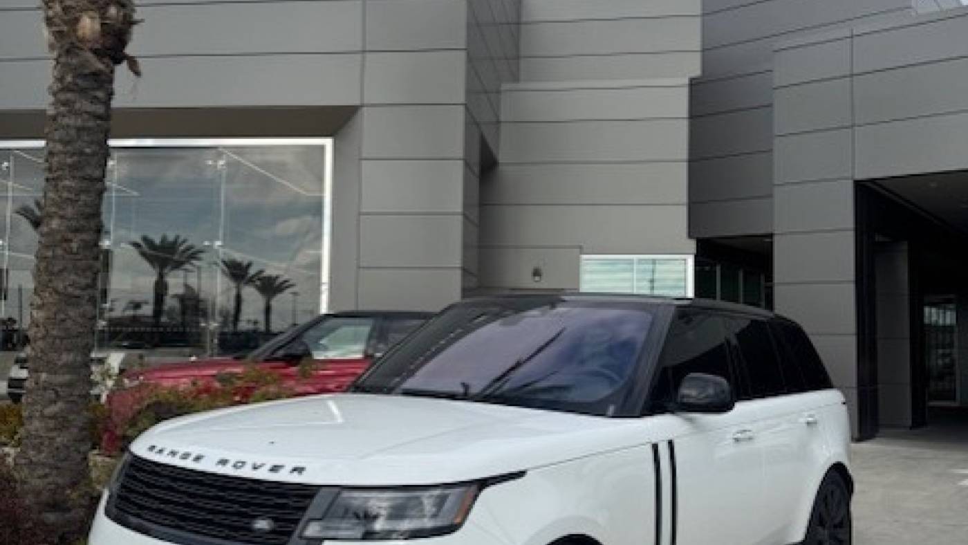 2023 Land Rover Range Rover SE — SUV — 64,009 mi — Fresno, CA