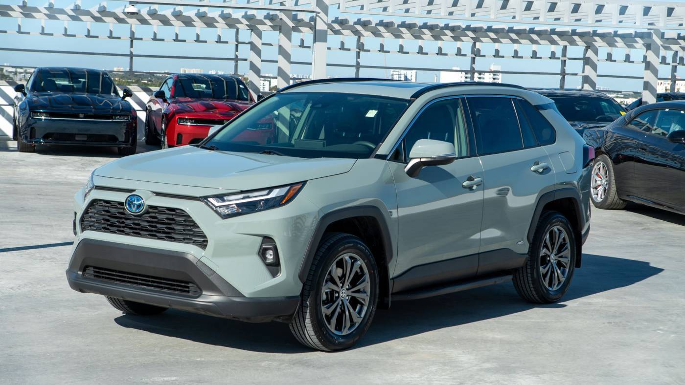2022 Toyota RAV4 Hybrid XLE Premium — SUV — 44,695 mi — Miami, FL