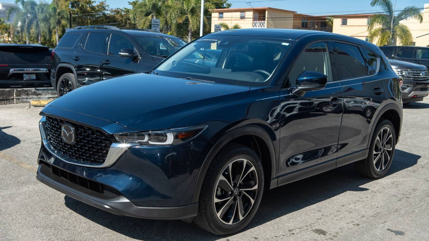 2023 Mazda CX-5 2.5 S Premium — SUV — 17,688 mi — Miami, FL
