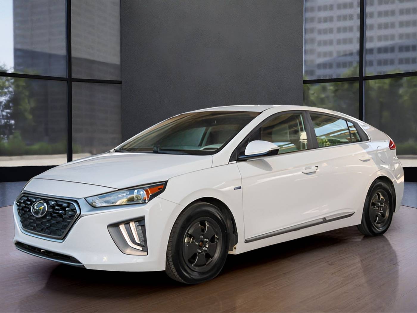 2020 Hyundai Ioniq Hybrid SE — Hatchback — 96,693 mi — Miami, FL