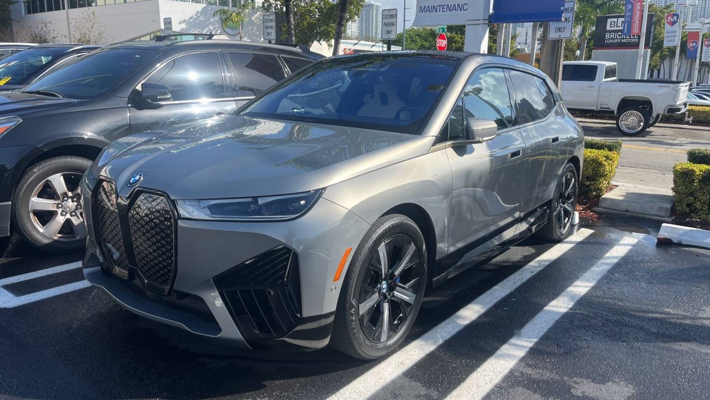 2023 BMW iX xDrive50 — SUV — 12,023 mi — Miami, FL