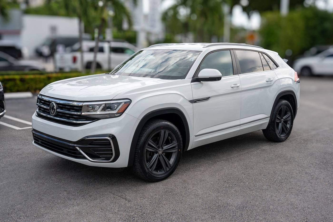 2021 Volkswagen Atlas Cross Sport SE with Technology R-Line — SUV — 58,004 mi — Miami, FL