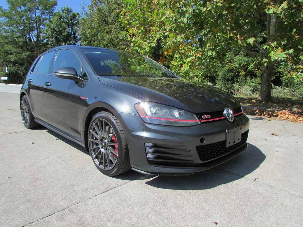 2017 Volkswagen Golf GTI SE — Hatchback — 136,732 mi — Purcellville, VA