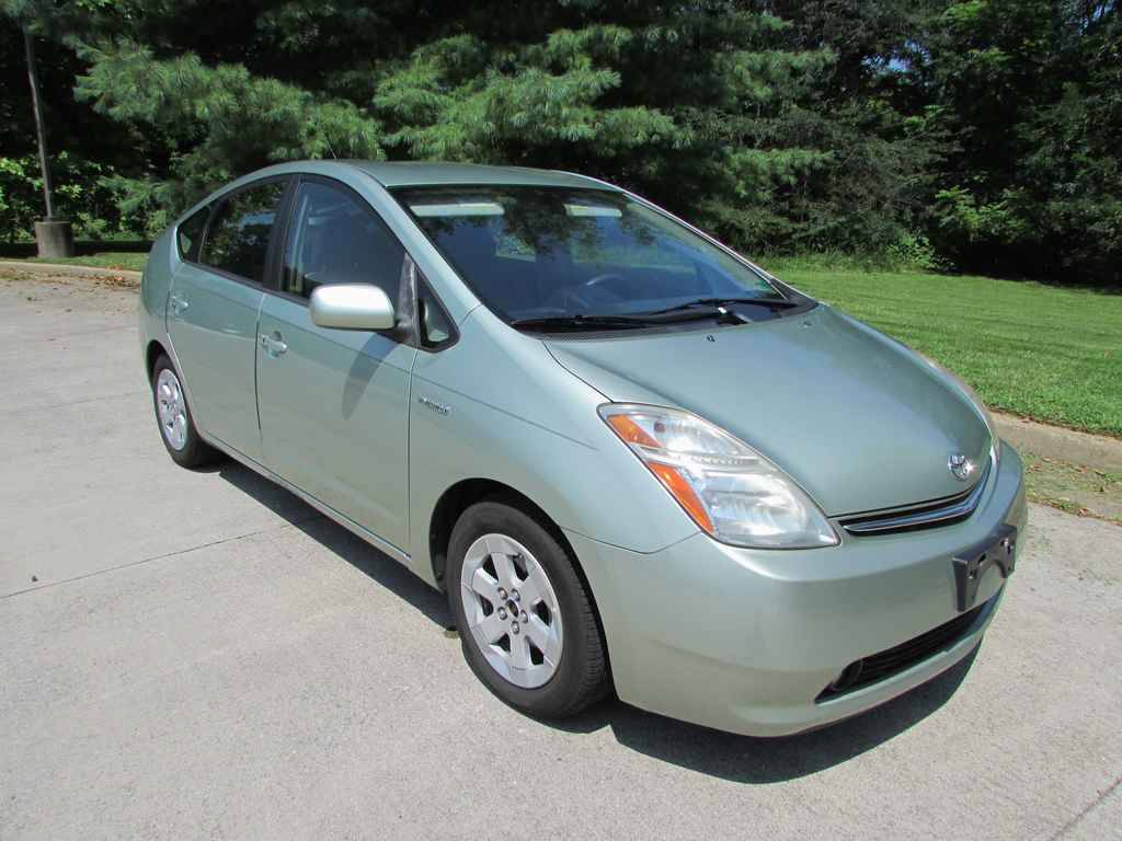2007 Toyota Prius Base — Sedan — 129,599 mi — Purcellville, VA