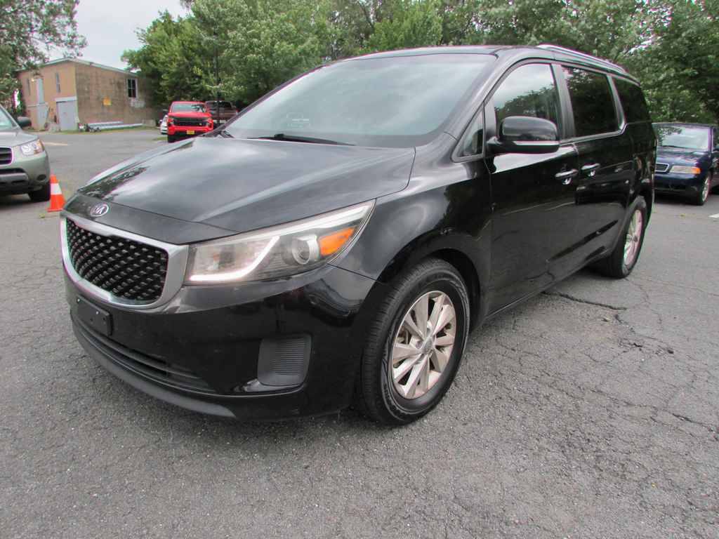 2016 Kia Sedona LX — Minivan — 121,189 mi — Purcellville, VA