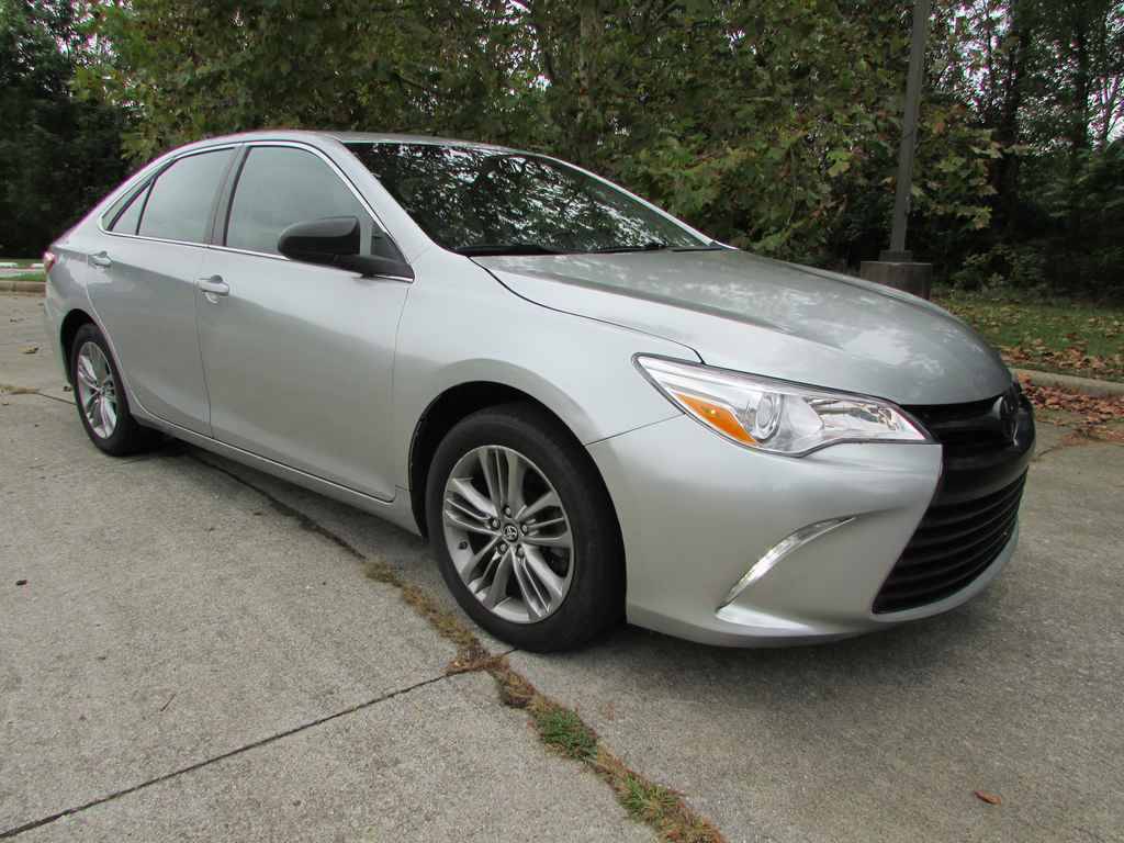 2016 Toyota Camry SE — Sedan — 184,278 mi — Purcellville, VA