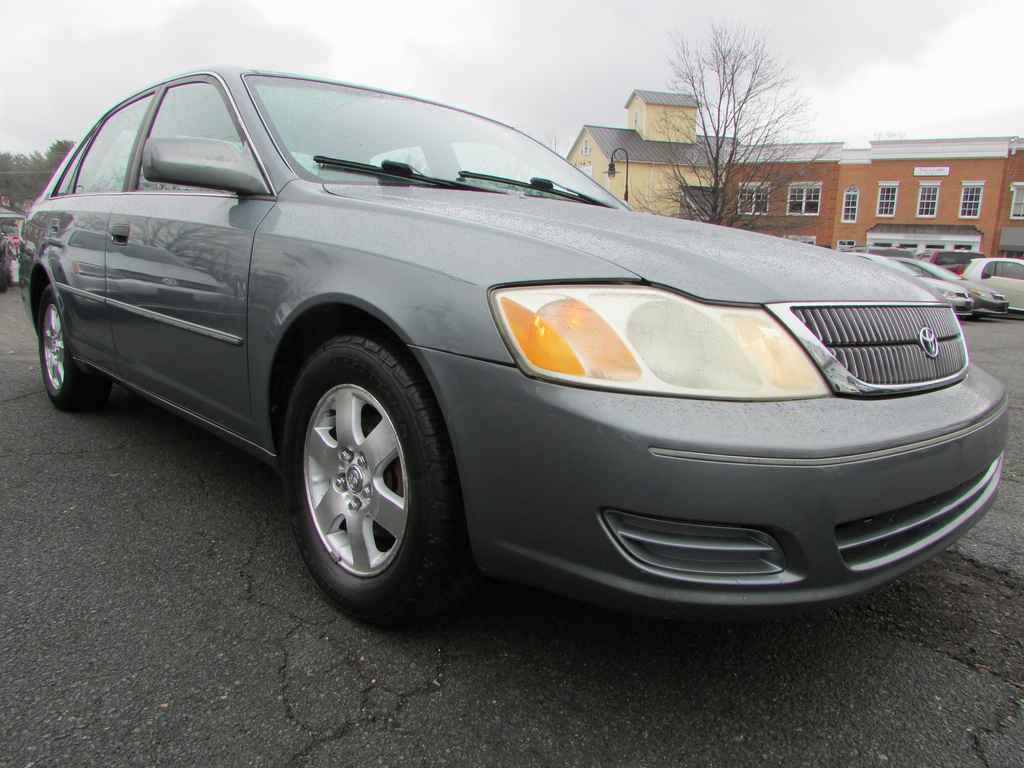 2001 Toyota Avalon XL — Sedan — 163,129 mi — Purcellville, VA