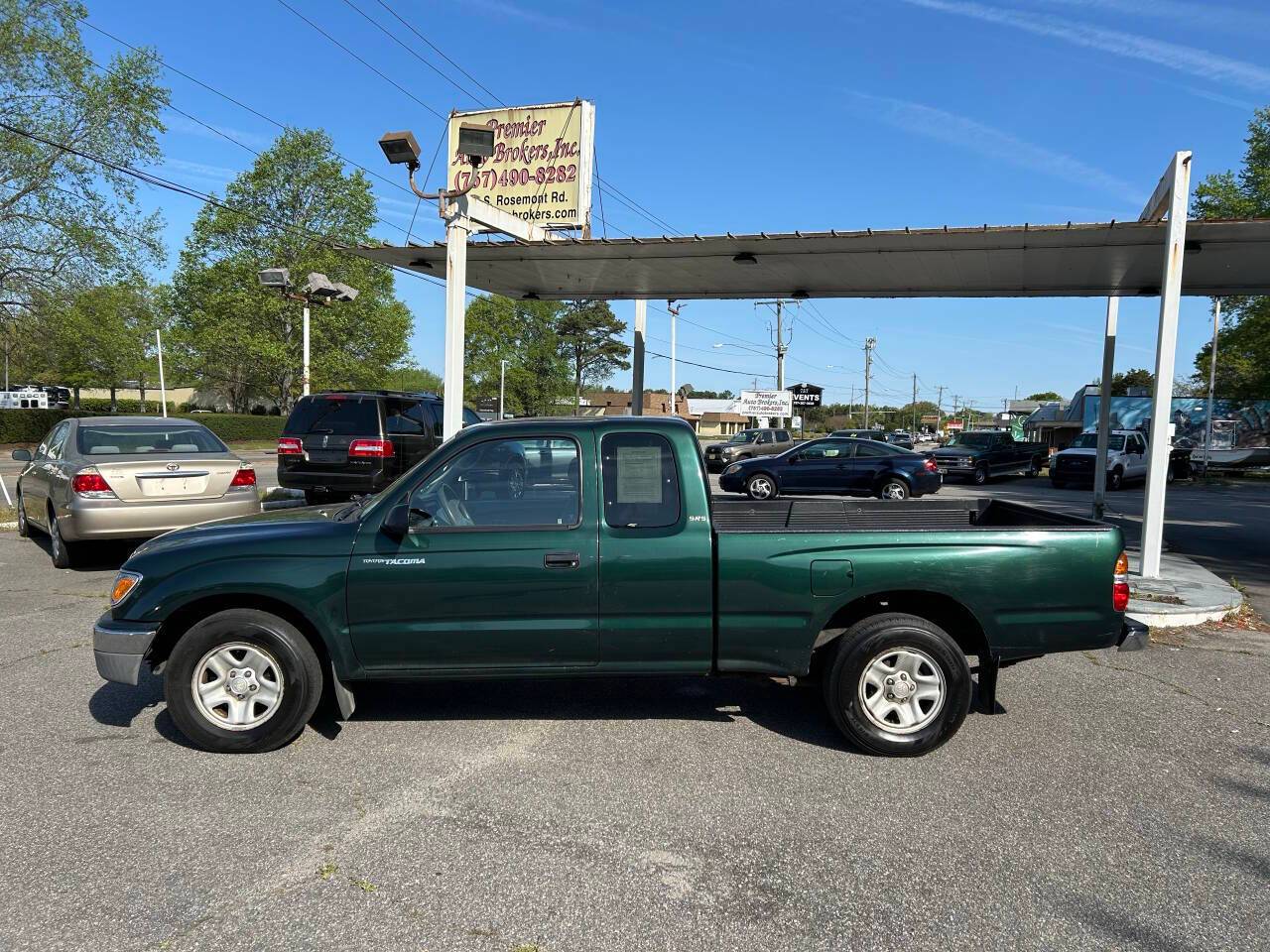 2002 Toyota Tacoma Base — Pickup Truck — 143,761 mi — Virginia Beach, VA