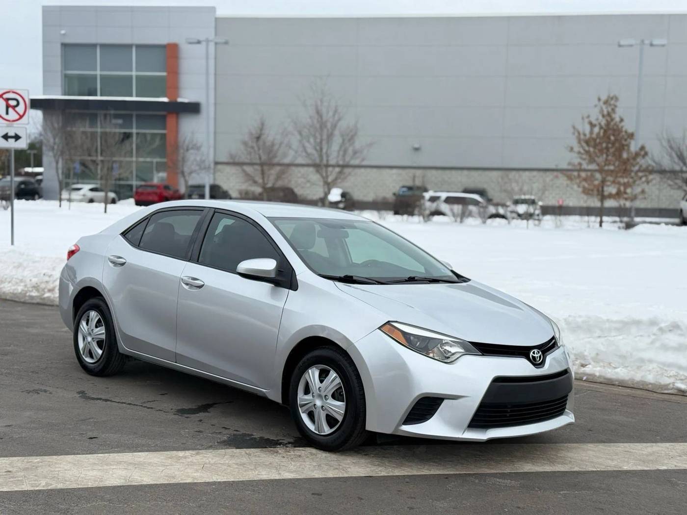 2015 Toyota Corolla LE — Sedan — 128,584 mi — Chantilly, VA