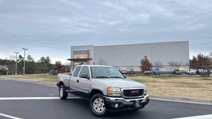 2005 GMC Sierra 1500 Work Truck — Pickup Truck — 98,520 mi — Chantilly, VA