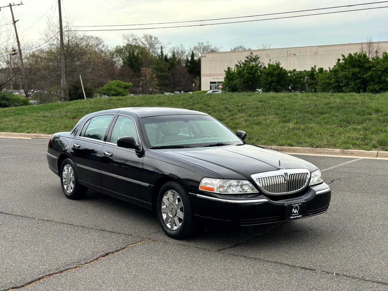2005 Lincoln Town Car Signature Limited — Sedan — 73,780 mi — Chantilly, VA