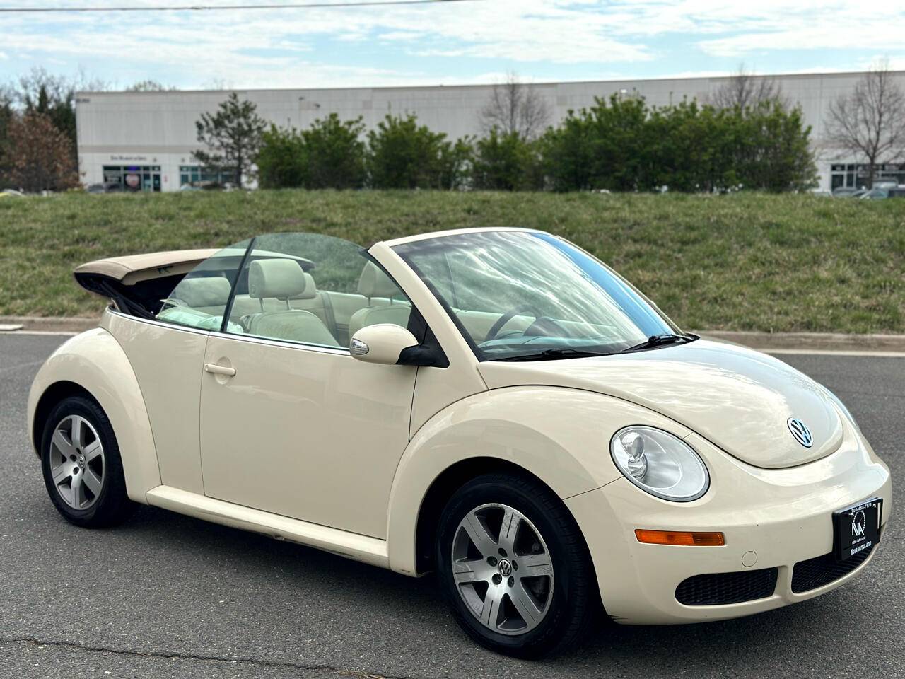 2006 Volkswagen New Beetle 2.5 — Convertible — 97,285 mi — Chantilly, VA
