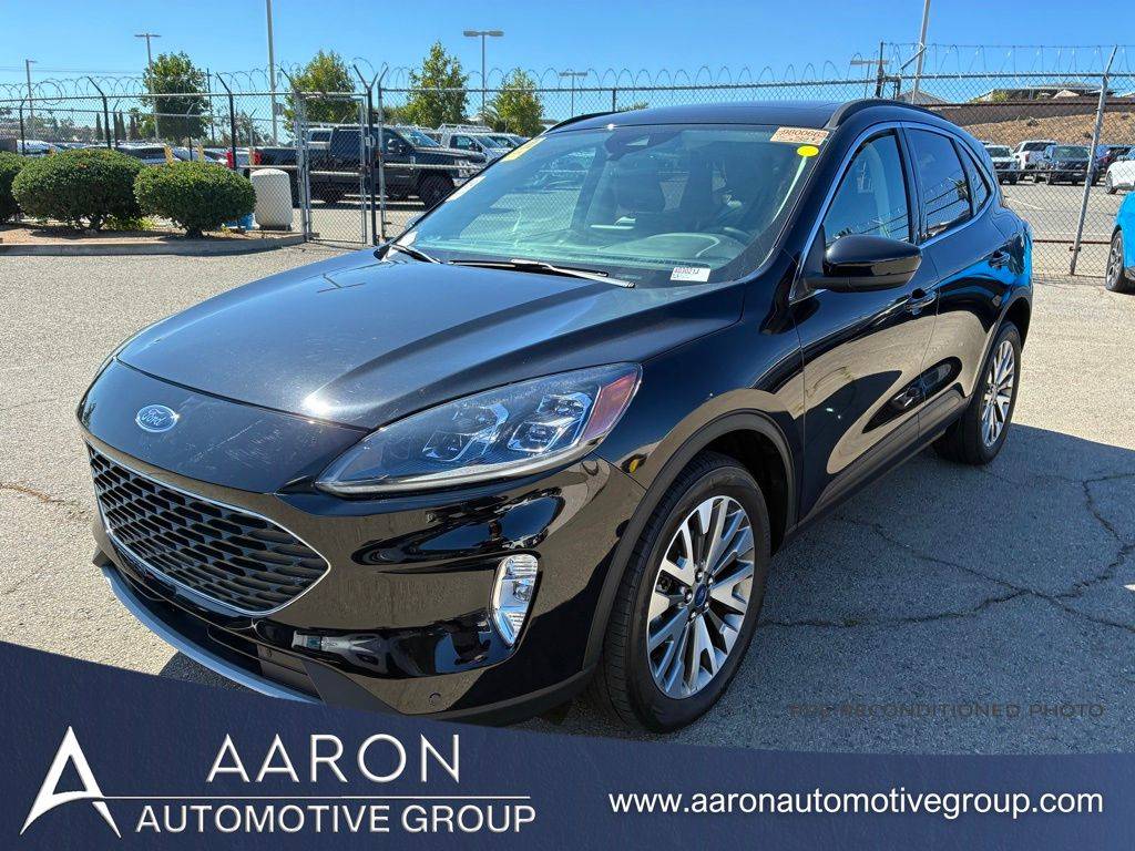 2022 Ford Escape Titanium — SUV — 22,541 mi — Escondido, CA