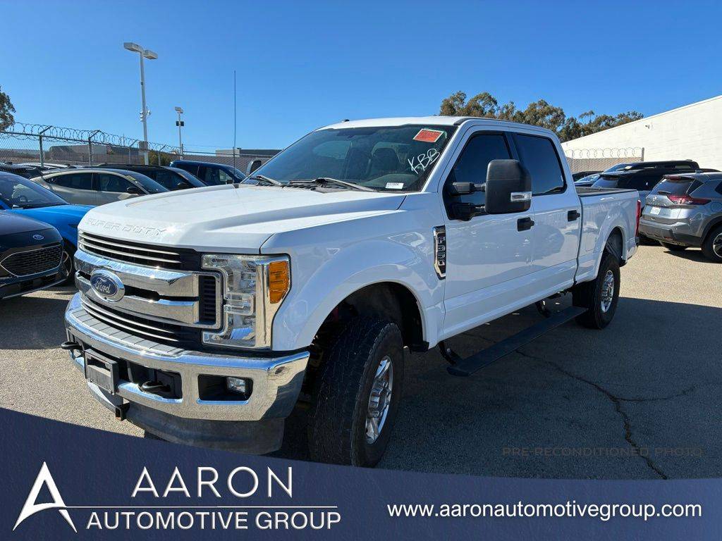 2017 Ford Super Duty F-350 XLT — Pickup Truck — 37,429 mi — Escondido, CA