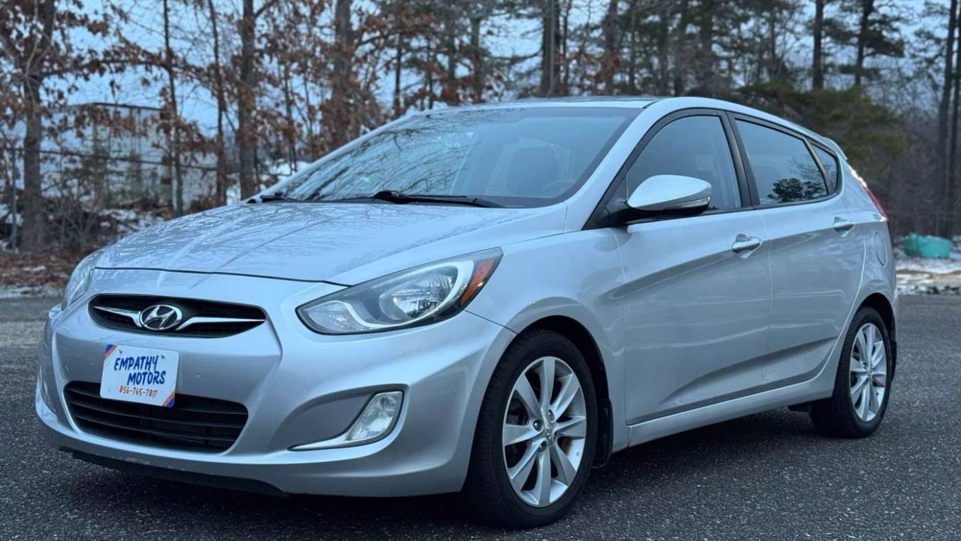 2013 Hyundai Accent SE — Hatchback — 71,568 mi — Millville, NJ