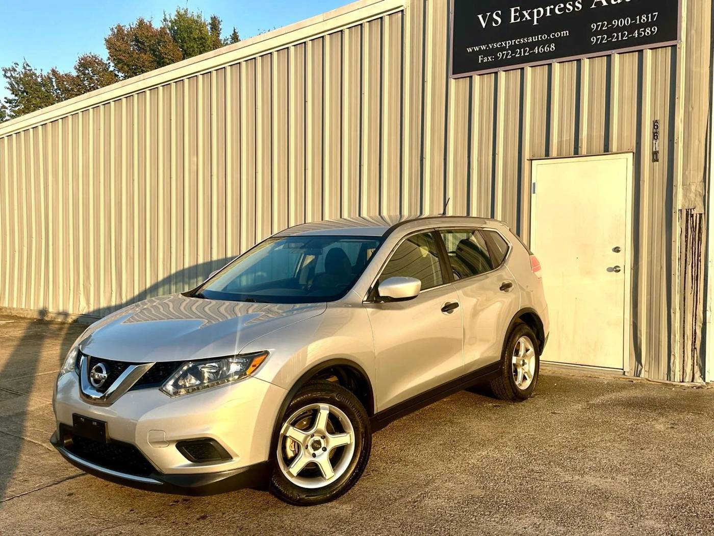 2016 Nissan Rogue S — SUV — 110,376 mi — SACHSE, TX